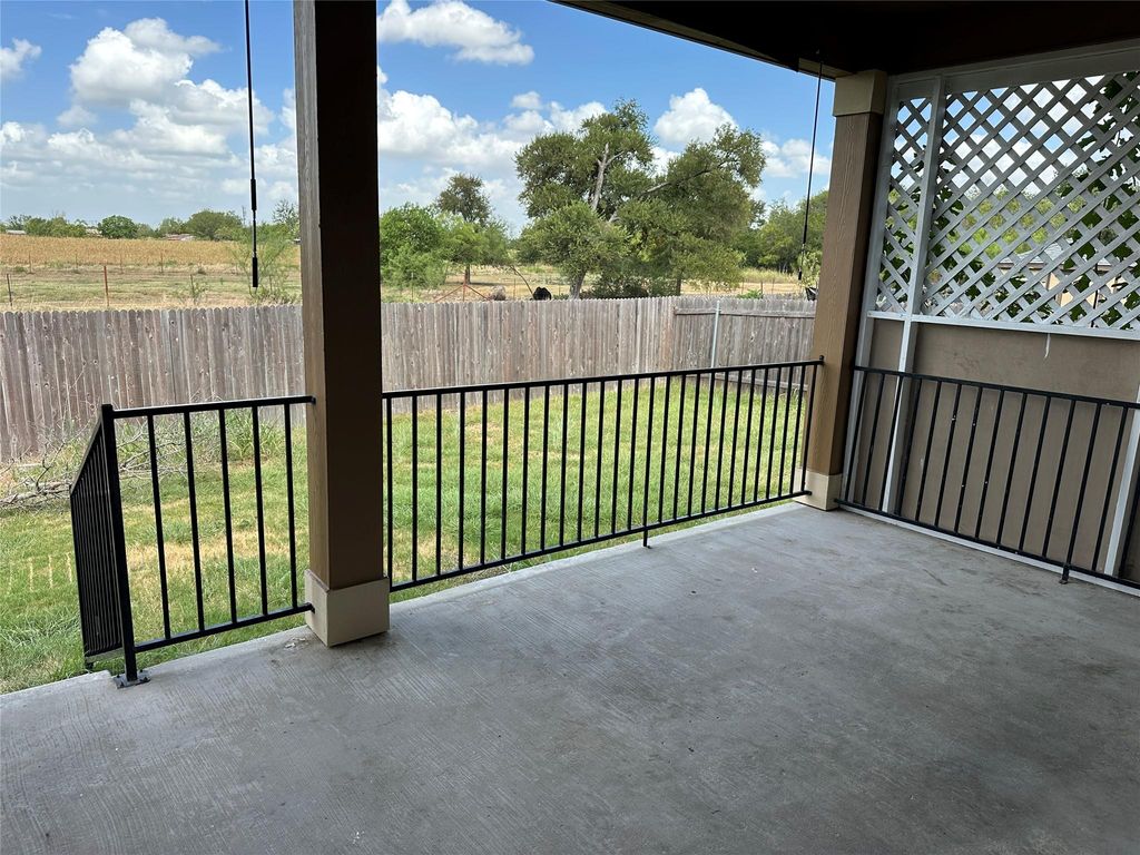 13904 Lyndon B Johnson ST, Manor, TX 78653