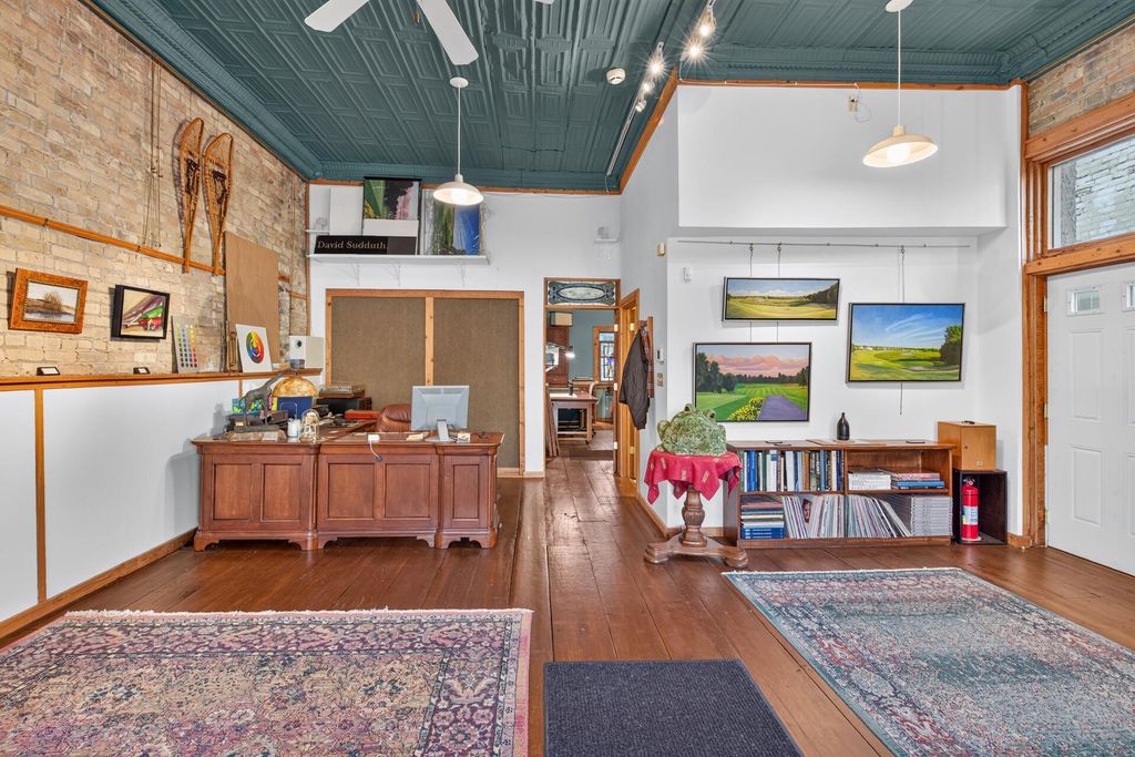114 E 2nd Street, Chaska, MN 55318 — photo 5