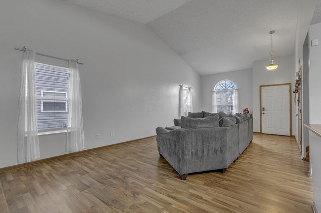 3832 Liriope Street, Canal Winchester, OH 43110