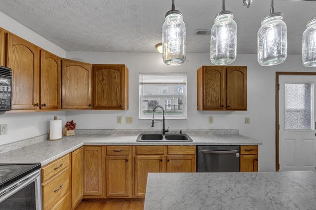 3832 Liriope Street, Canal Winchester, OH 43110