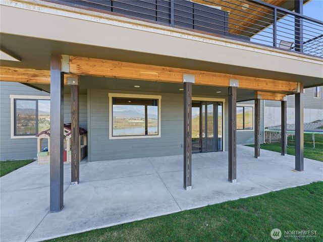 2128 McEldowney Road, Malaga, WA 98828