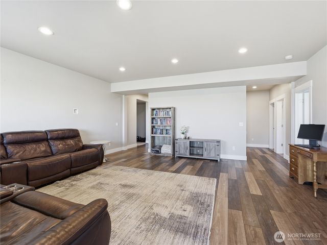 2128 McEldowney Road, Malaga, WA 98828