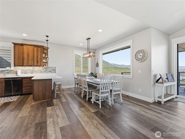 2128 McEldowney Road, Malaga, WA 98828