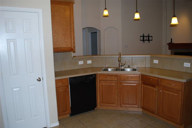 4713 Fox Sedge Lane, Denton, TX 76208