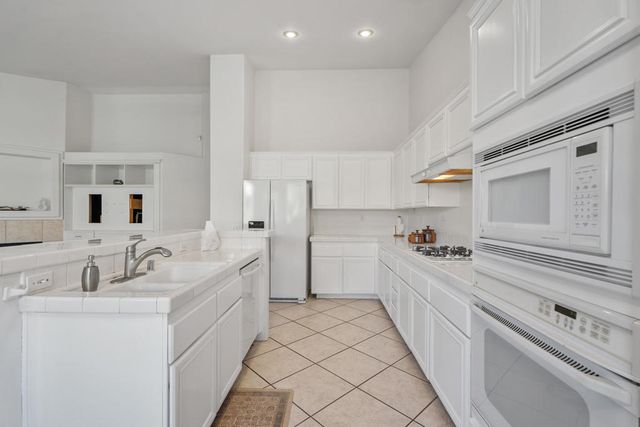 40650 Cabana Court, Palm Desert, CA 92260