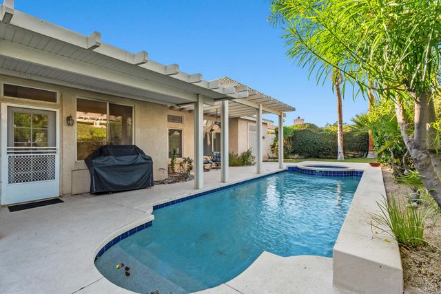 40650 Cabana Court, Palm Desert, CA 92260