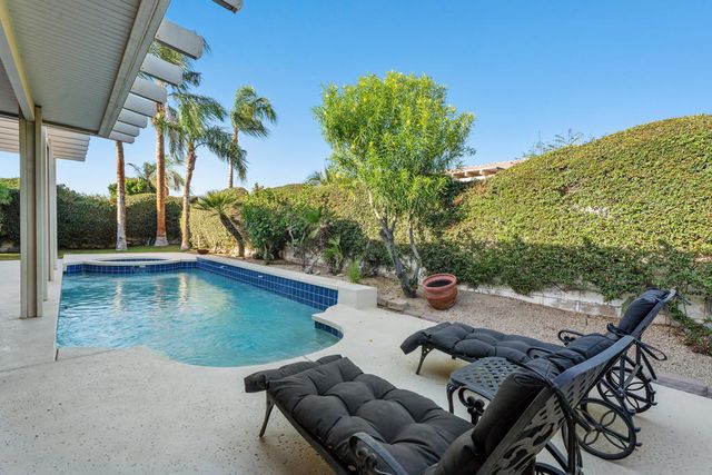 40650 Cabana Court, Palm Desert, CA 92260