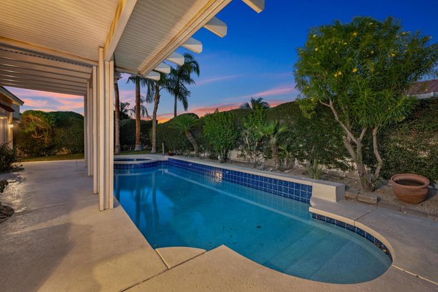 40650 Cabana Court, Palm Desert, CA 92260