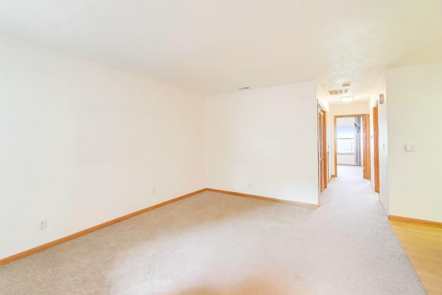 150 N Wooster Street 2, Capron, IL 61012