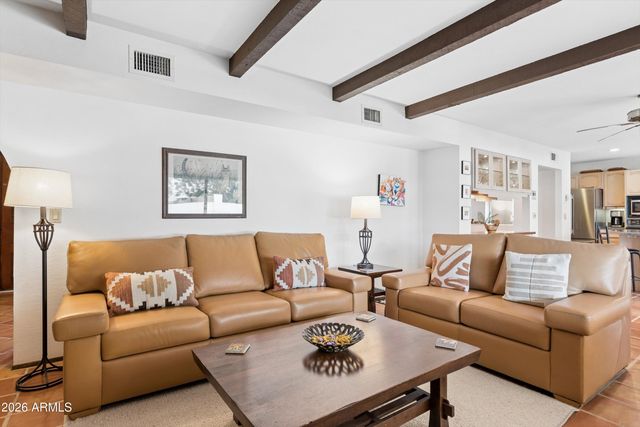 2930 E ACOMA Drive E, Phoenix, AZ 85032