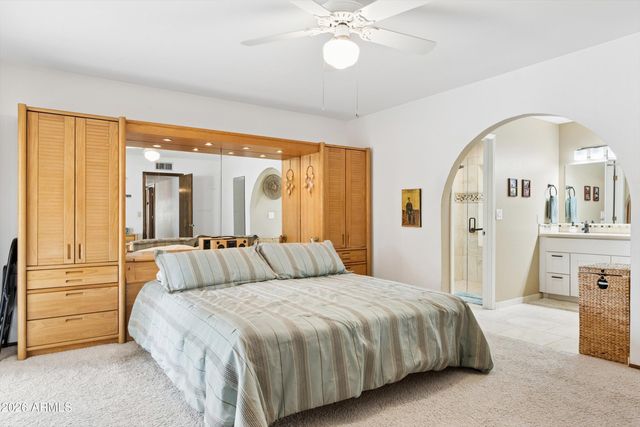 2930 E ACOMA Drive E, Phoenix, AZ 85032