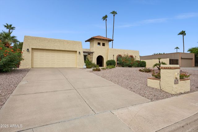 2930 E ACOMA Drive E, Phoenix, AZ 85032