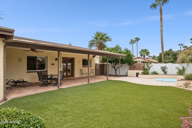 2930 E ACOMA Drive E, Phoenix, AZ 85032