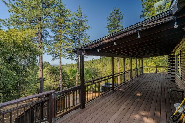 12325 Eldel Rd, Pine Grove, CA 95665