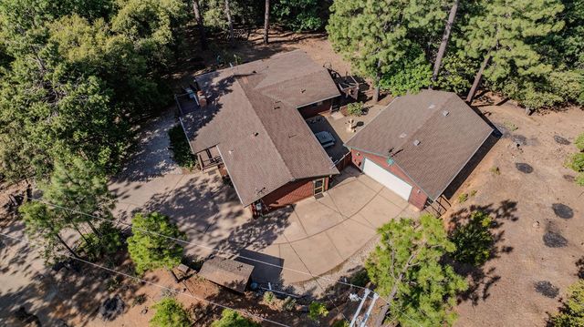 12325 Eldel Rd, Pine Grove, CA 95665