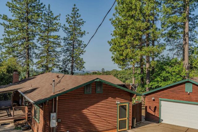 12325 Eldel Rd, Pine Grove, CA 95665