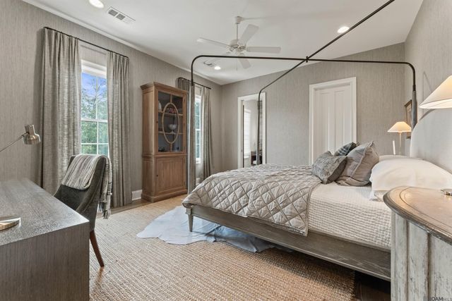 23982 Ferry Landing Dr, Denham Springs, LA 70726