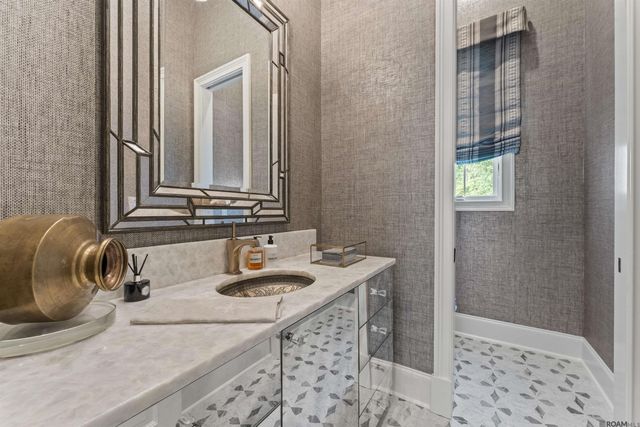 23982 Ferry Landing Dr, Denham Springs, LA 70726