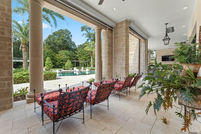 23982 Ferry Landing Dr, Denham Springs, LA 70726