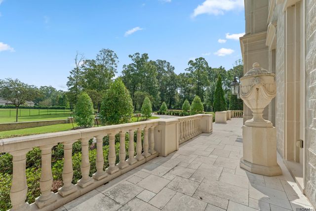 23982 Ferry Landing Dr, Denham Springs, LA 70726