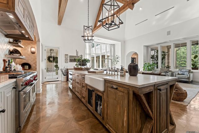 23982 Ferry Landing Dr, Denham Springs, LA 70726