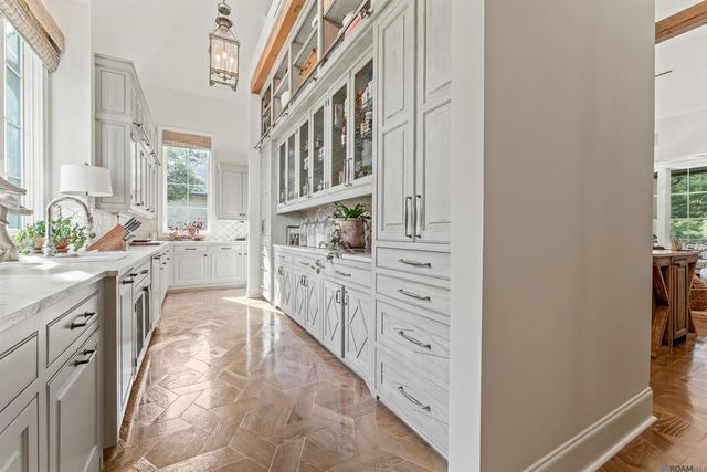 23982 Ferry Landing Dr, Denham Springs, LA 70726