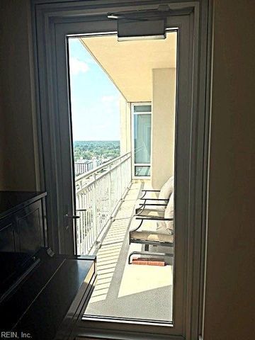 4545 Commerce St Unit 2102, Virginia Beach, VA 23462