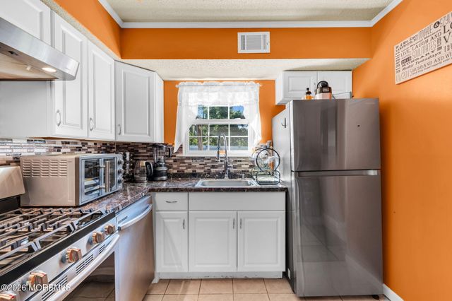235 Timberline Road, Toms River, NJ 08753