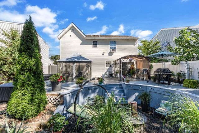 235 Timberline Road, Toms River, NJ 08753