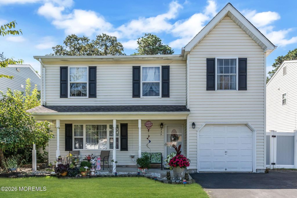 235 Timberline Road, Toms River, NJ 08753