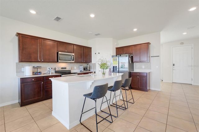 2611 HILLTOP LOOP, Apopka, FL 32712