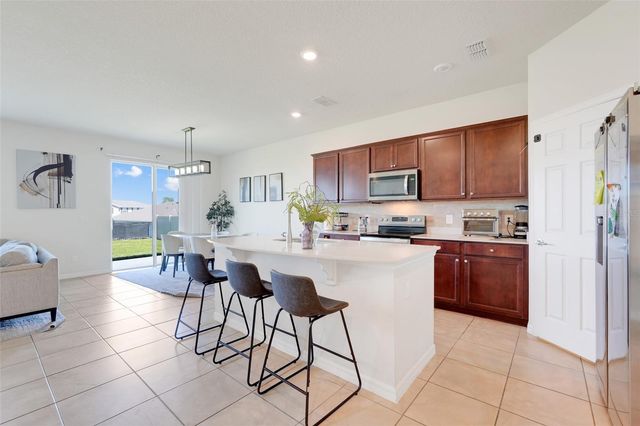 2611 HILLTOP LOOP, Apopka, FL 32712