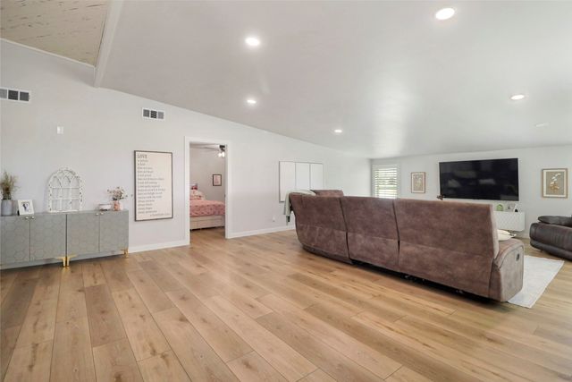 2408 Strader Road, Dish, TX 76247