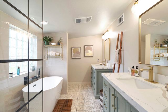2408 Strader Road, Dish, TX 76247