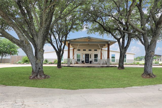 2408 Strader Road, Dish, TX 76247