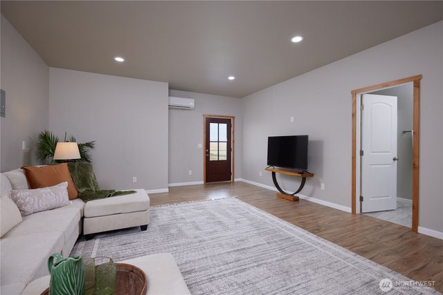 268 Bending Brooke Lane, Walla Walla, WA 99362