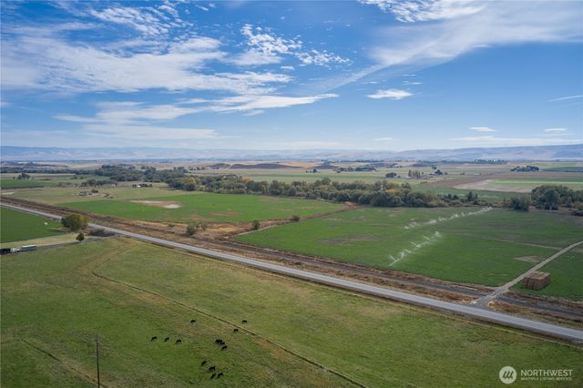 268 Bending Brooke Lane, Walla Walla, WA 99362