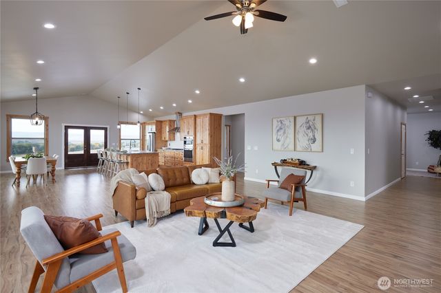 268 Bending Brooke Lane, Walla Walla, WA 99362