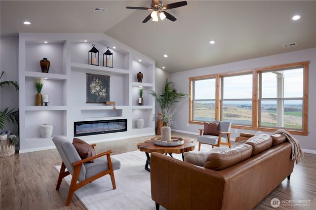 268 Bending Brooke Lane, Walla Walla, WA 99362