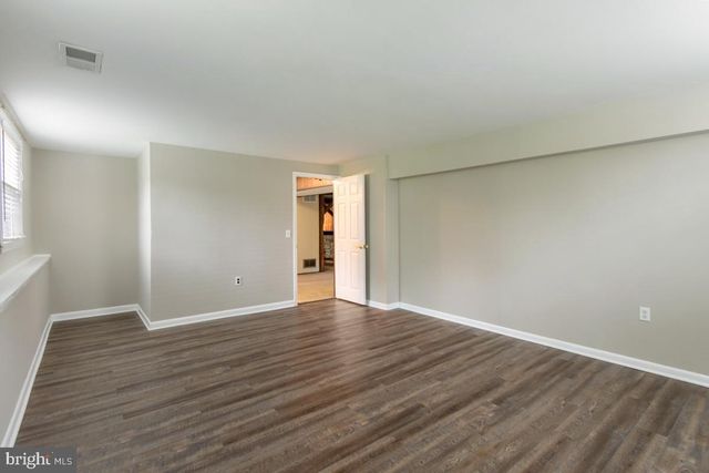 304 TOWNLEIGH RD, Reisterstown, MD 21136
