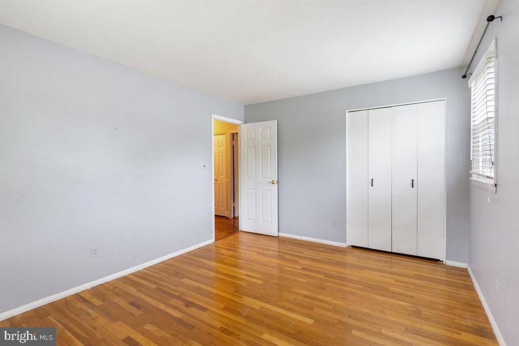 Image 21 of property listing at 304 TOWNLEIGH RD, Reisterstown, MD 21136