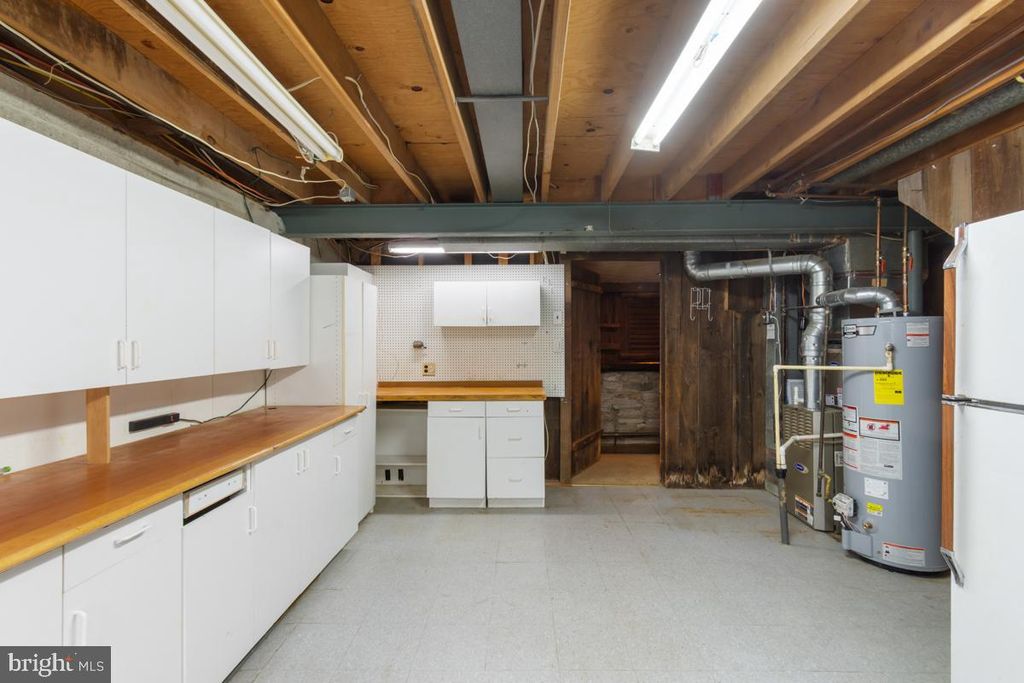 Image 34 of property listing at 304 TOWNLEIGH RD, Reisterstown, MD 21136