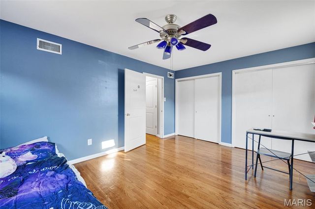 2713 Treadway Avenue, St Charles, MO 63301