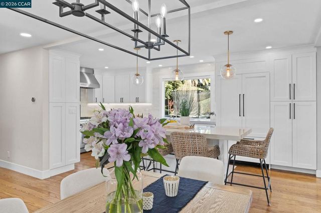 1734 1734 Orleans Ct, Walnut Creek, CA 94598