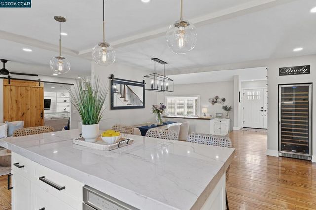 1734 1734 Orleans Ct, Walnut Creek, CA 94598