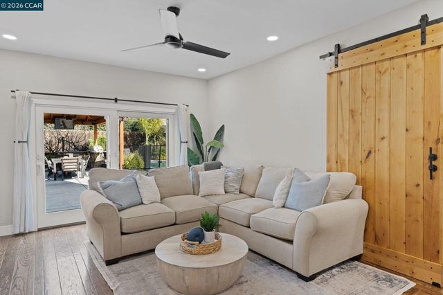 1734 1734 Orleans Ct, Walnut Creek, CA 94598