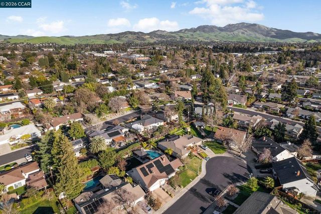 1734 1734 Orleans Ct, Walnut Creek, CA 94598