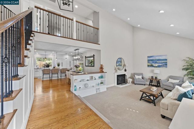 1734 1734 Orleans Ct, Walnut Creek, CA 94598