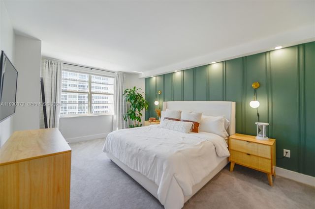 1980 S Ocean Dr 17E, Hallandale Beach, FL 33009