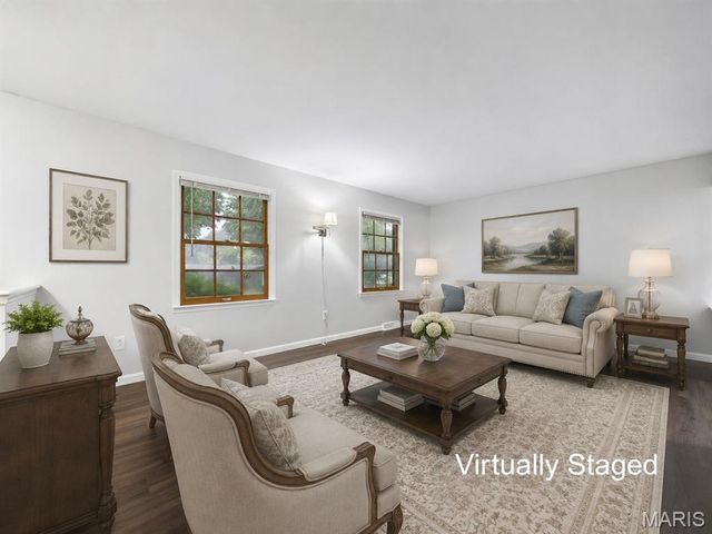 80 Glenwood Drive, Glen Carbon, IL 62034